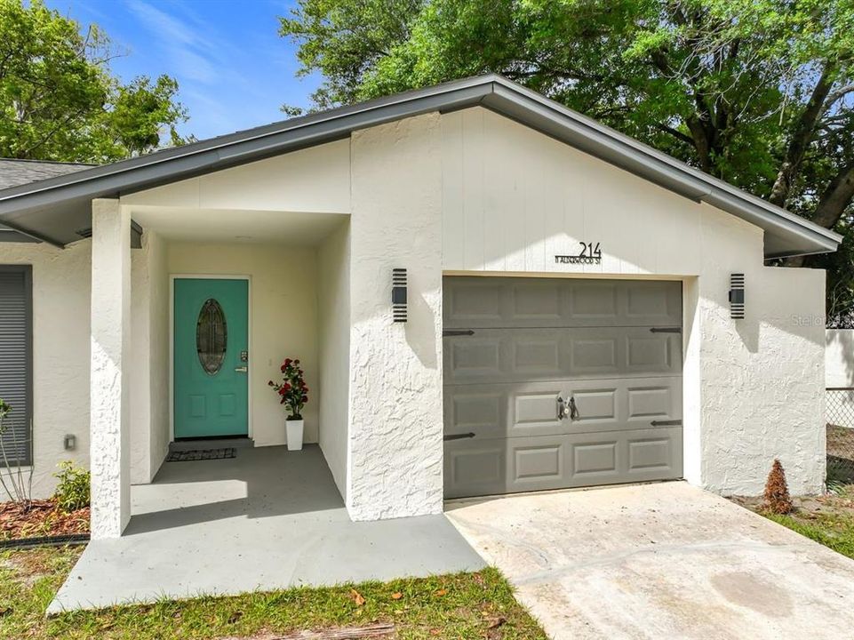 Activo con contrato: $339,900 (3 camas, 2 baños, 1053 Pies cuadrados)