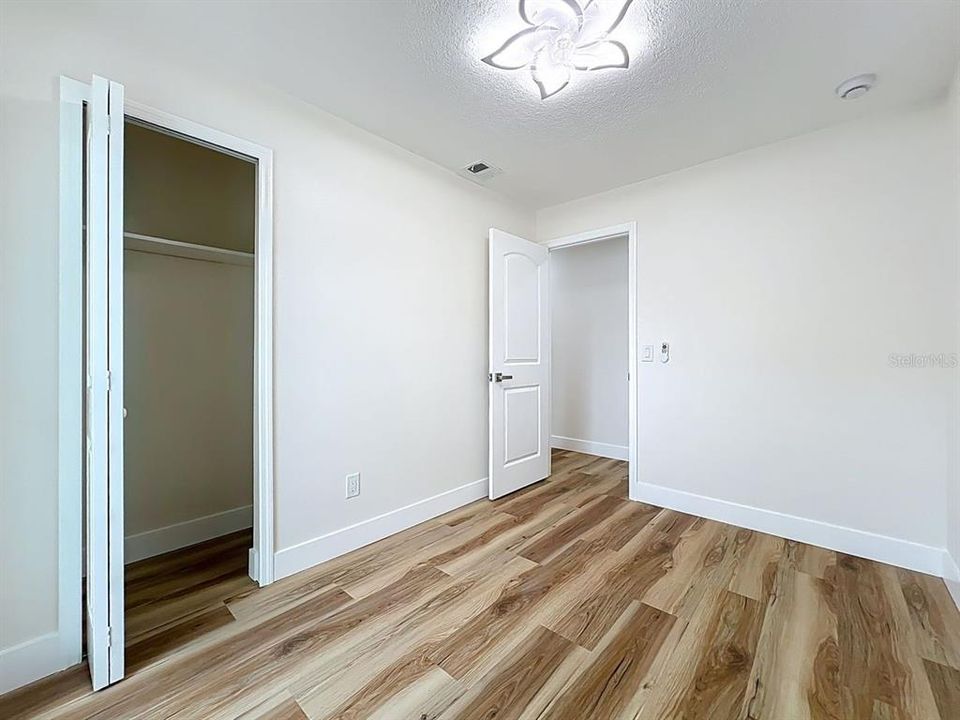 Activo con contrato: $339,900 (3 camas, 2 baños, 1053 Pies cuadrados)