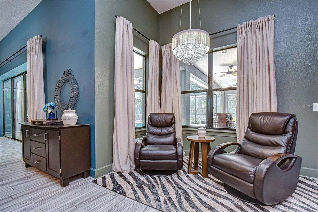 Activo con contrato: $1,265,000 (6 camas, 4 baños, 3718 Pies cuadrados)
