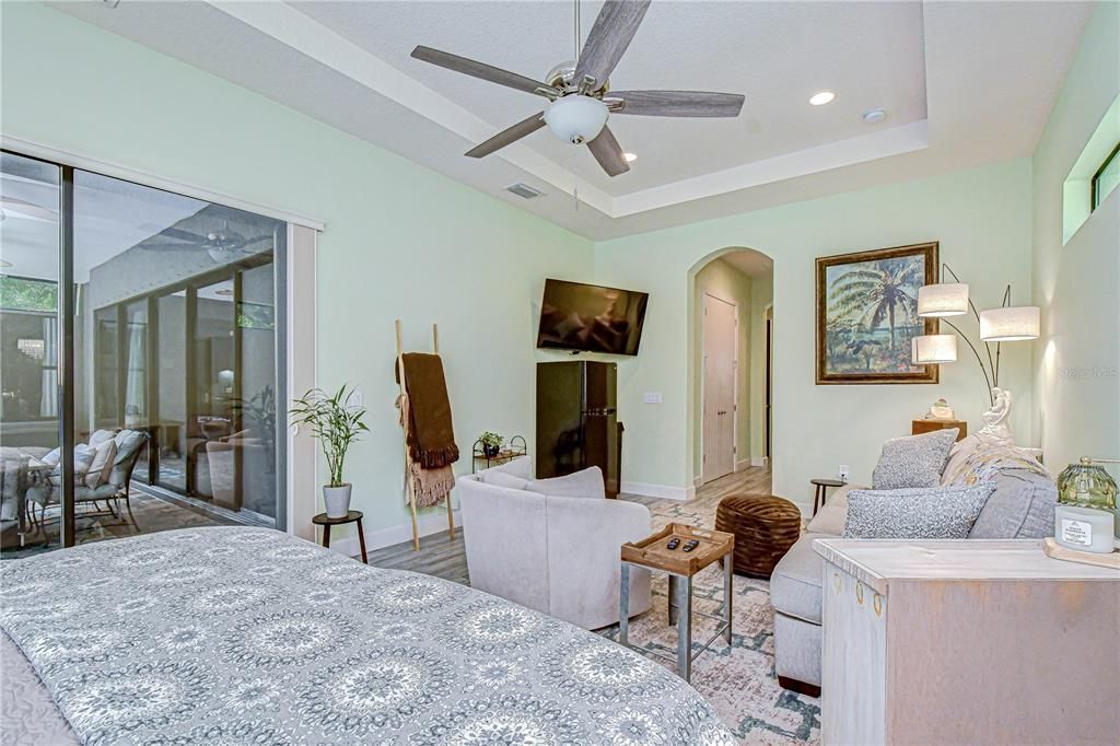 Activo con contrato: $1,265,000 (6 camas, 4 baños, 3718 Pies cuadrados)