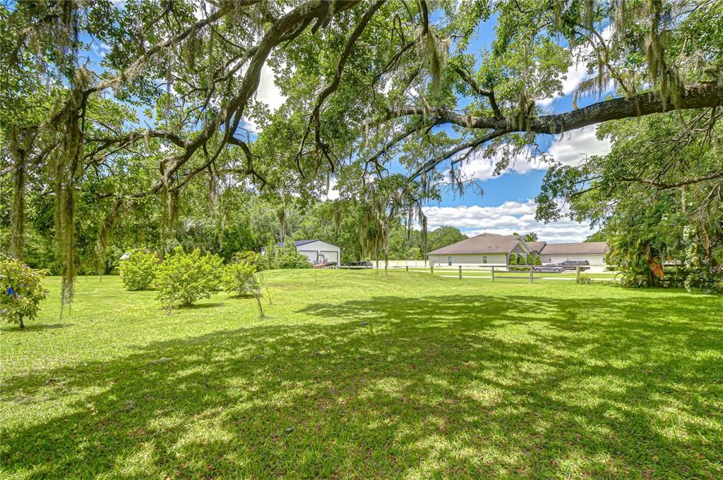 Activo con contrato: $1,265,000 (6 camas, 4 baños, 3718 Pies cuadrados)