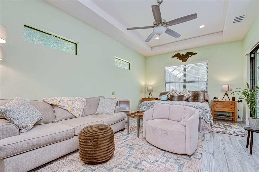 Activo con contrato: $1,265,000 (6 camas, 4 baños, 3718 Pies cuadrados)