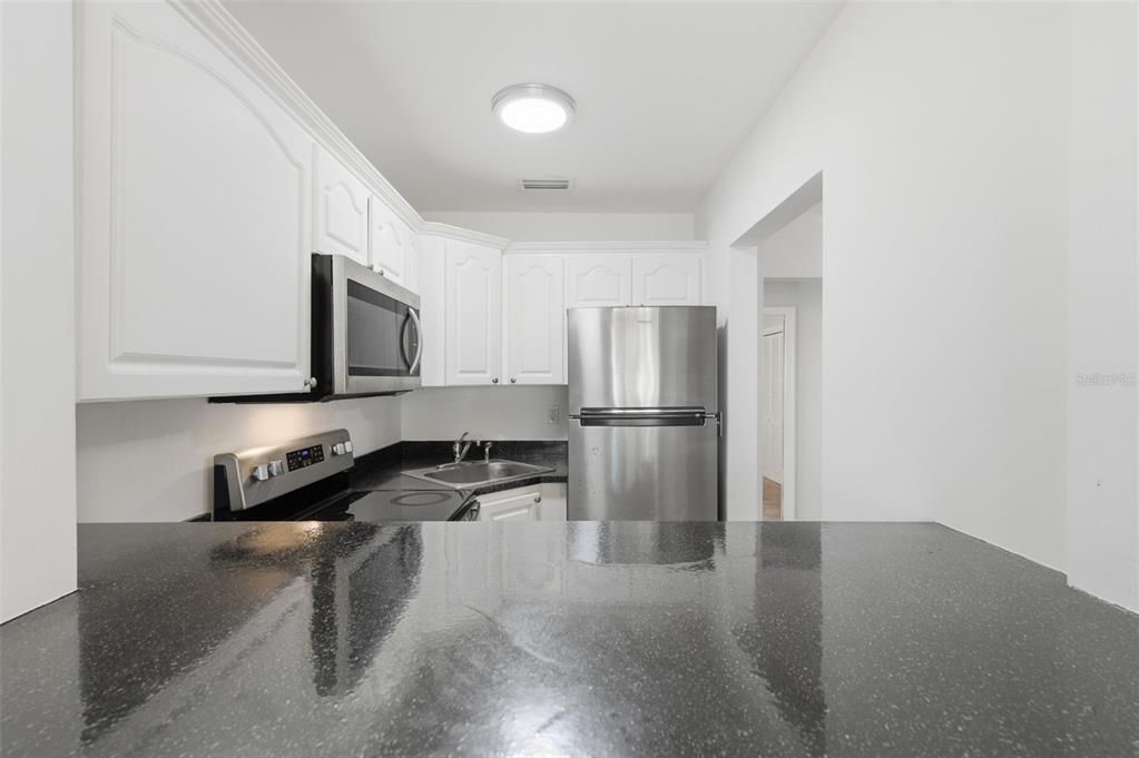 For Sale: $77,000 (1 beds, 1 baths, 640 Square Feet)
