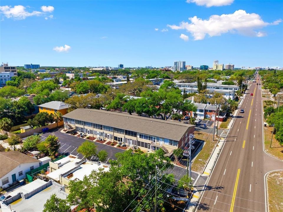For Sale: $77,000 (1 beds, 1 baths, 640 Square Feet)