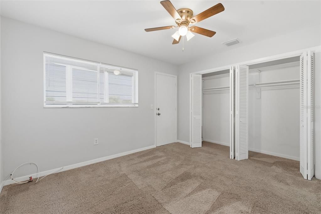 For Sale: $77,000 (1 beds, 1 baths, 640 Square Feet)