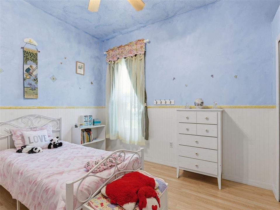 Activo con contrato: $599,900 (4 camas, 4 baños, 3078 Pies cuadrados)