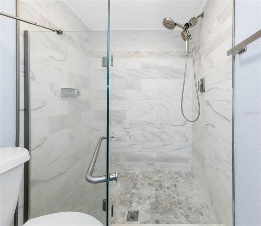 Activo con contrato: $219,000 (2 camas, 2 baños, 960 Pies cuadrados)