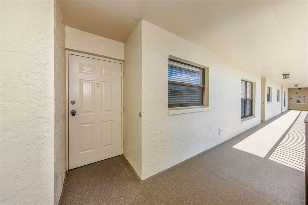 Activo con contrato: $219,000 (2 camas, 2 baños, 960 Pies cuadrados)