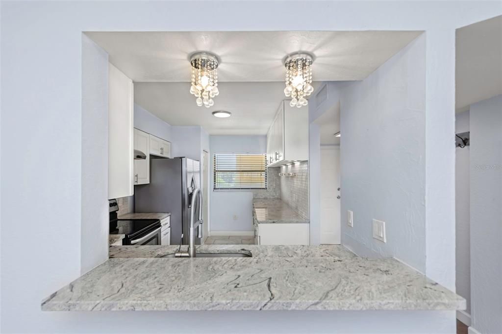 Activo con contrato: $219,000 (2 camas, 2 baños, 960 Pies cuadrados)
