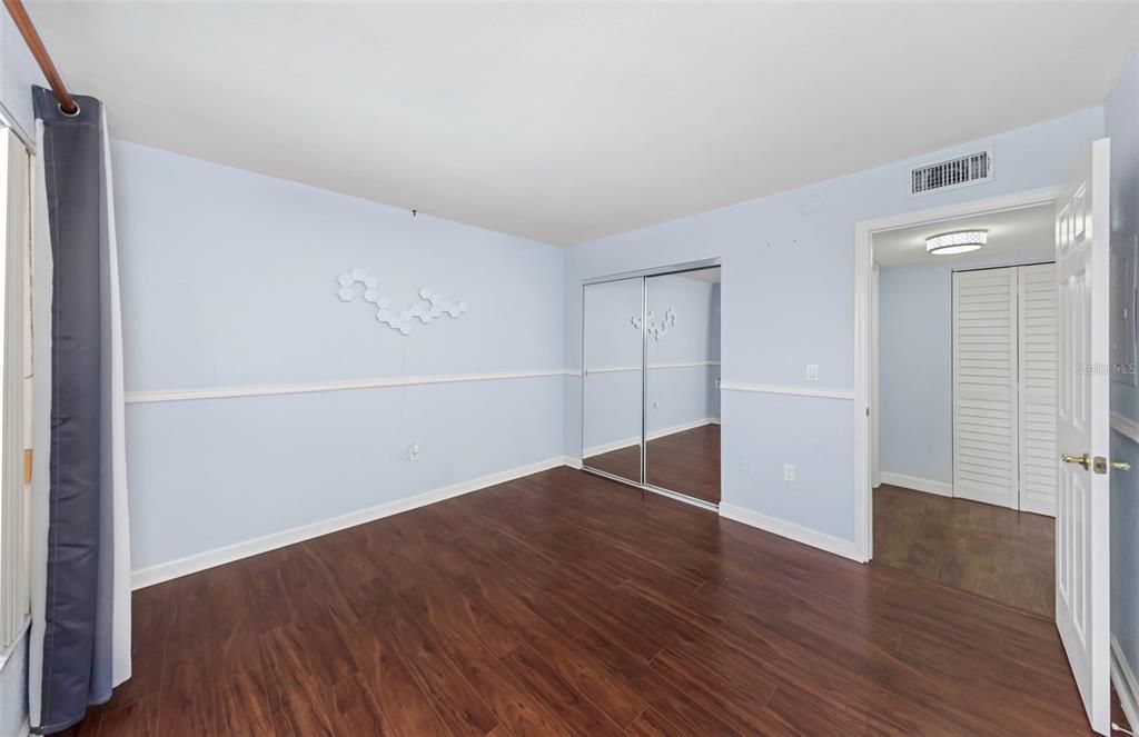 Activo con contrato: $219,000 (2 camas, 2 baños, 960 Pies cuadrados)
