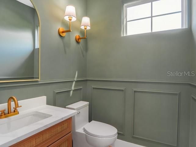 For Sale: $659,999 (4 beds, 2 baths, 1872 Square Feet)