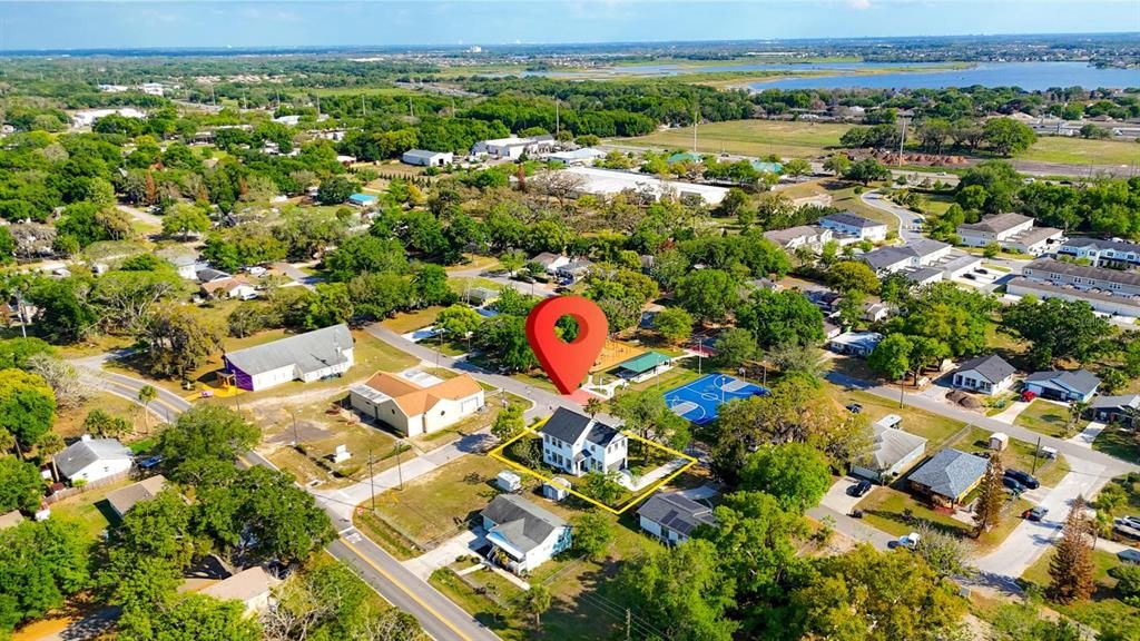 For Sale: $659,999 (4 beds, 2 baths, 1872 Square Feet)