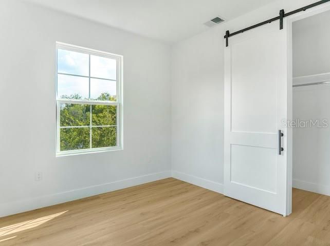 For Sale: $659,999 (4 beds, 2 baths, 1872 Square Feet)