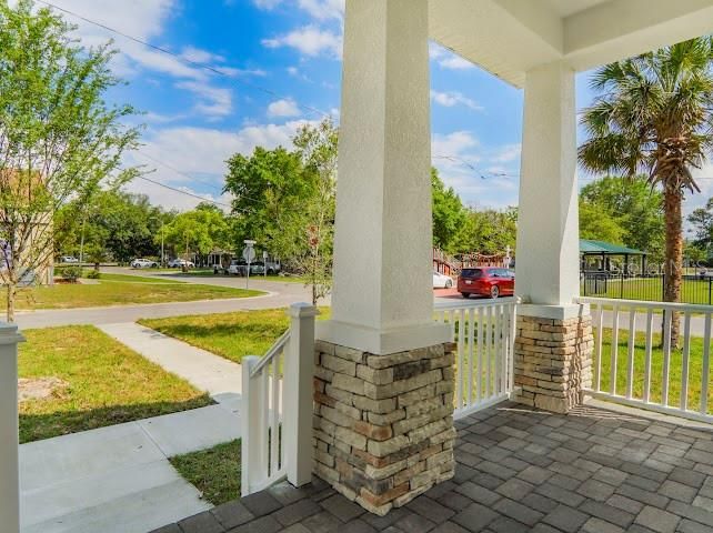 For Sale: $659,999 (4 beds, 2 baths, 1872 Square Feet)