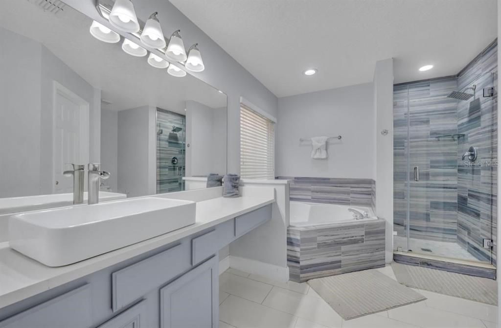 En Venta: $620,000 (5 camas, 3 baños, 2269 Pies cuadrados)