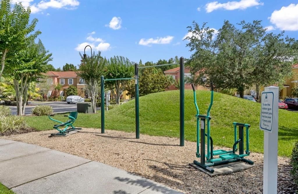 En Venta: $620,000 (5 camas, 3 baños, 2269 Pies cuadrados)