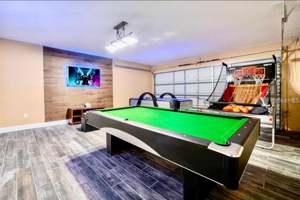 En Venta: $620,000 (5 camas, 3 baños, 2269 Pies cuadrados)
