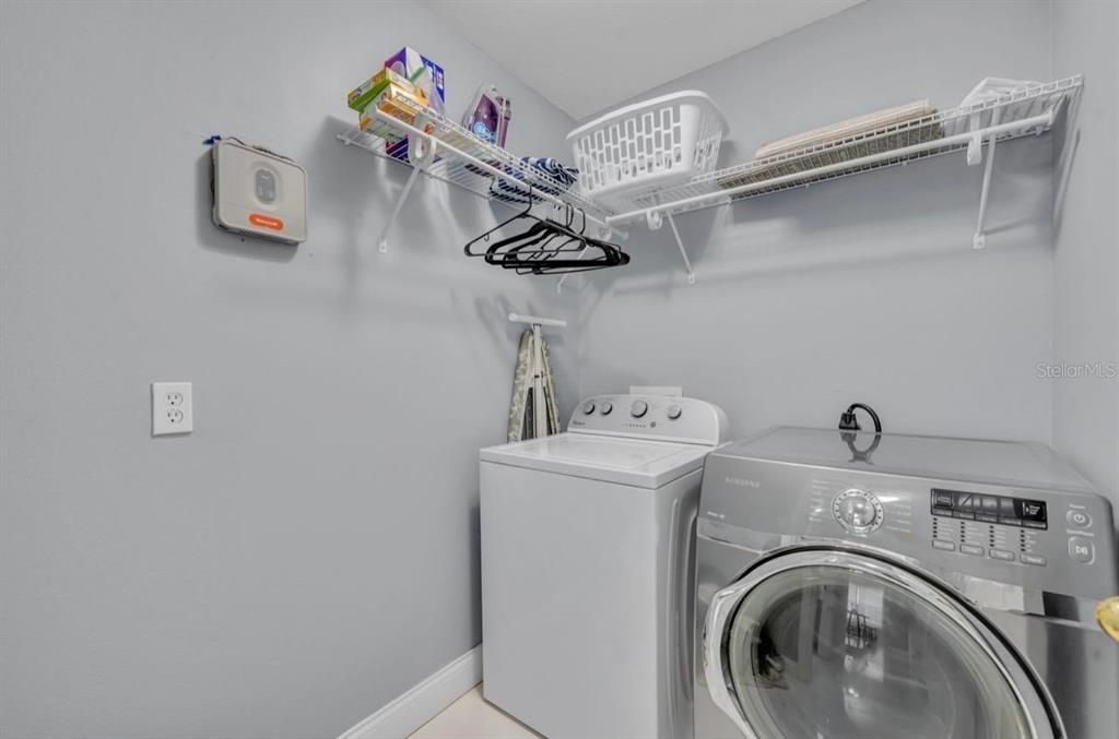 En Venta: $620,000 (5 camas, 3 baños, 2269 Pies cuadrados)