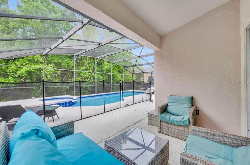 En Venta: $620,000 (5 camas, 3 baños, 2269 Pies cuadrados)