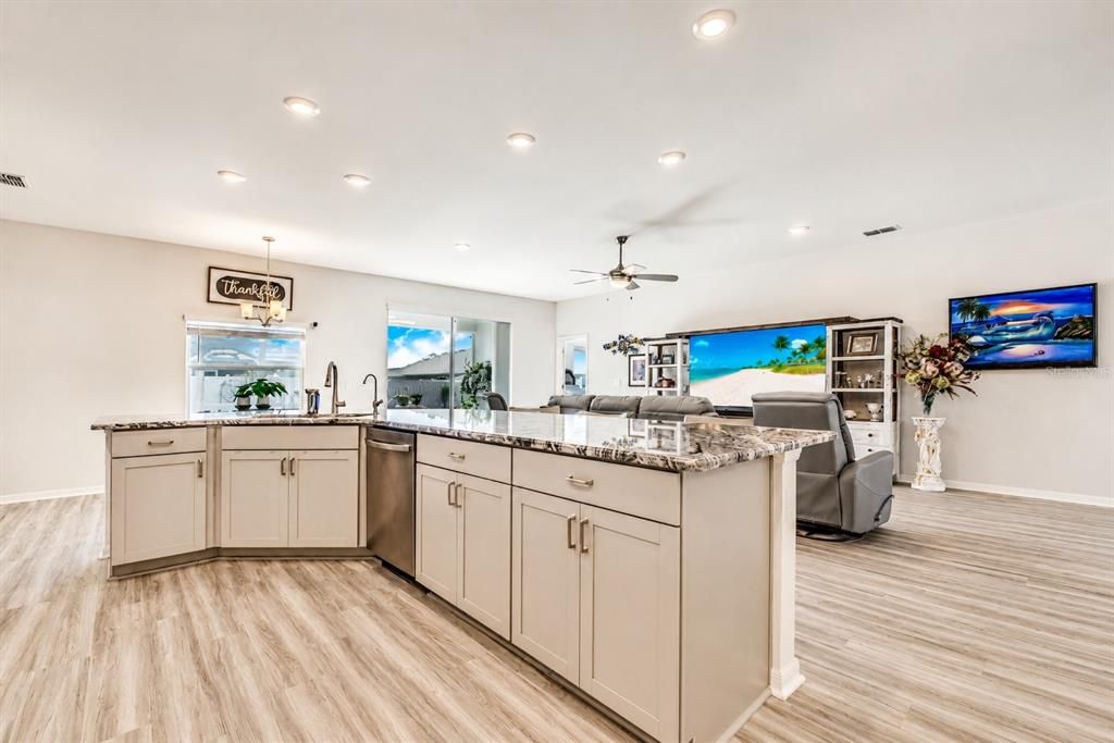 Active With Contract: $442,500 (5 beds, 3 baths, 2536 Square Feet)