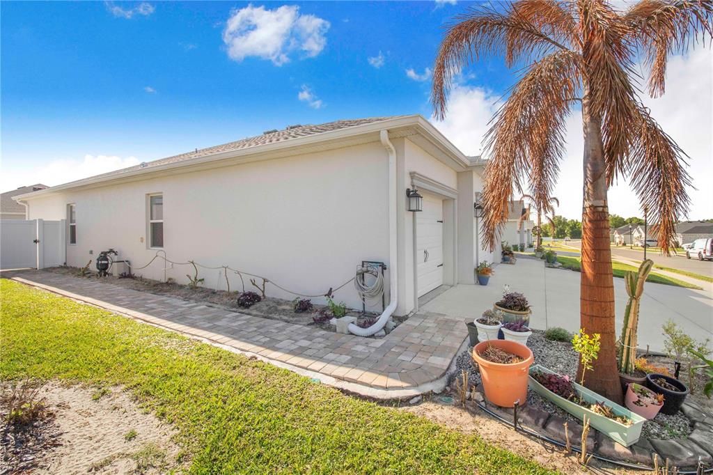 Active With Contract: $442,500 (5 beds, 3 baths, 2536 Square Feet)