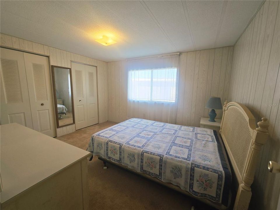 For Sale: $99,900 (2 beds, 2 baths, 1248 Square Feet)