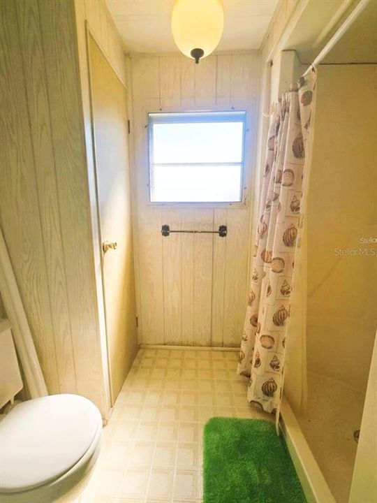 For Sale: $99,900 (2 beds, 2 baths, 1248 Square Feet)