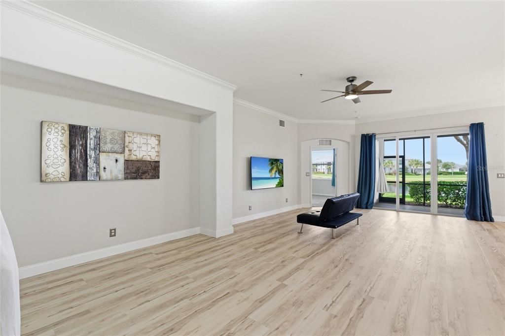 Active With Contract: $368,000 (3 beds, 2 baths, 1917 Square Feet)