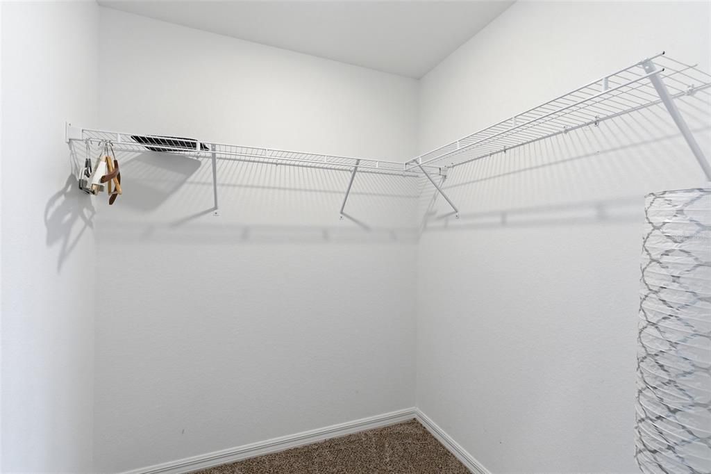 Active With Contract: $368,000 (3 beds, 2 baths, 1917 Square Feet)