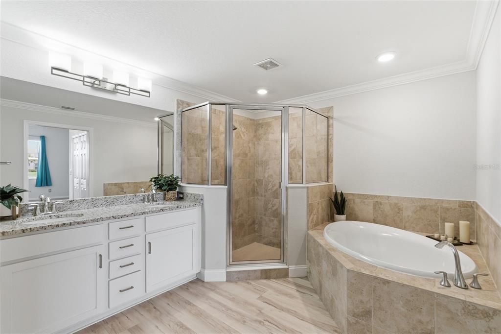 Active With Contract: $368,000 (3 beds, 2 baths, 1917 Square Feet)