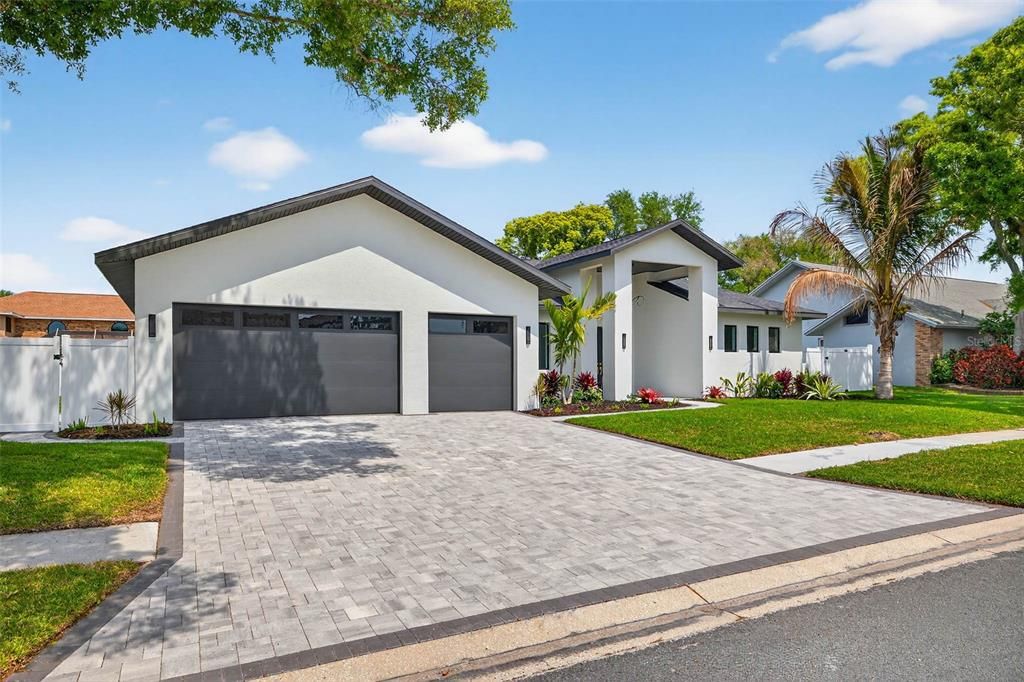 En Venta: $1,575,000 (4 camas, 5 baños, 5020 Pies cuadrados)