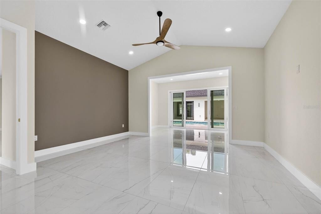 En Venta: $1,575,000 (4 camas, 5 baños, 5020 Pies cuadrados)