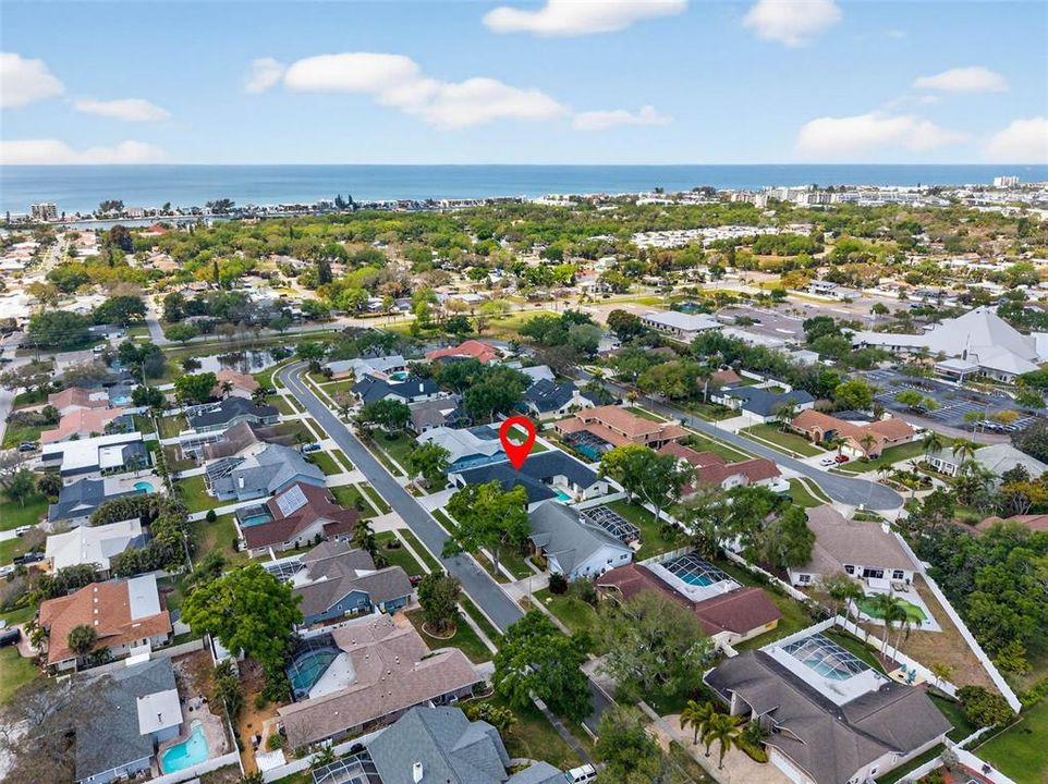 En Venta: $1,575,000 (4 camas, 5 baños, 5020 Pies cuadrados)