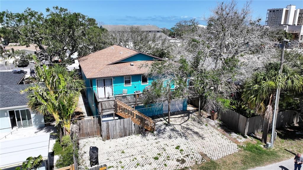 Active With Contract: $775,000 (4 beds, 0 baths, 1650 Square Feet)