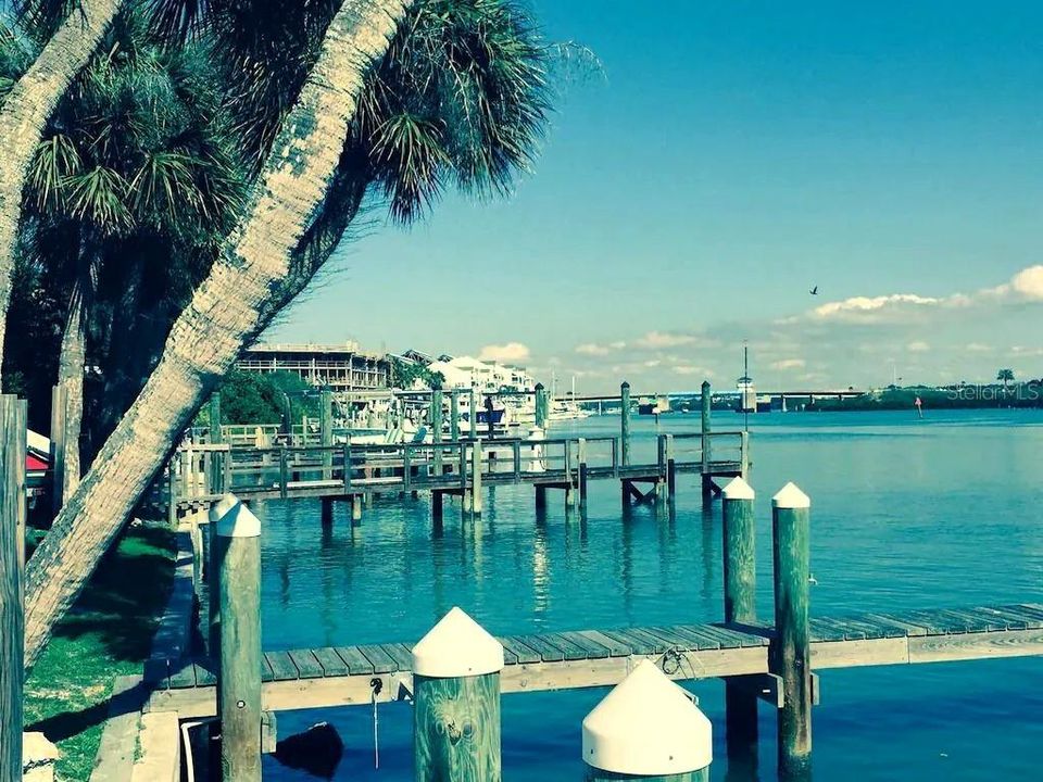 Active With Contract: $775,000 (4 beds, 0 baths, 1650 Square Feet)