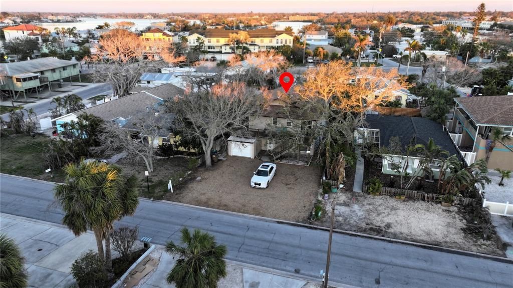 Active With Contract: $775,000 (4 beds, 0 baths, 1650 Square Feet)