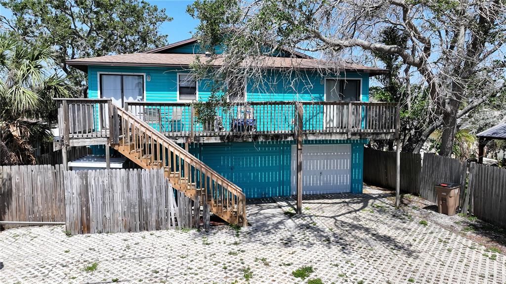 Active With Contract: $775,000 (4 beds, 0 baths, 1650 Square Feet)