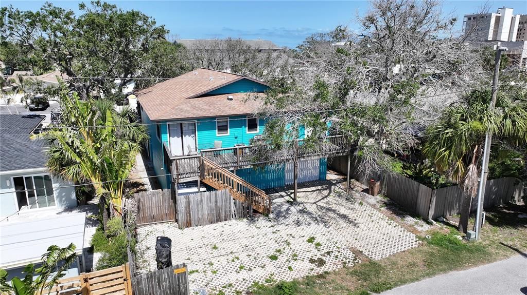 Active With Contract: $775,000 (4 beds, 0 baths, 1650 Square Feet)