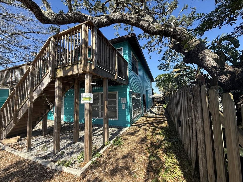 Active With Contract: $775,000 (4 beds, 0 baths, 1650 Square Feet)