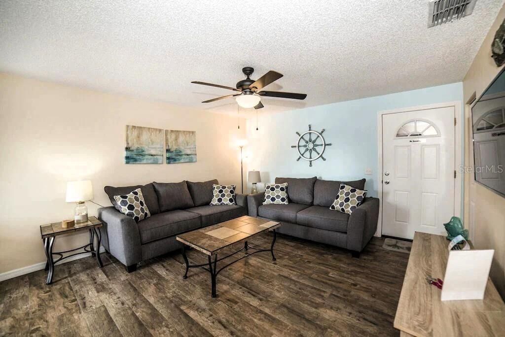 Active With Contract: $775,000 (4 beds, 0 baths, 1650 Square Feet)