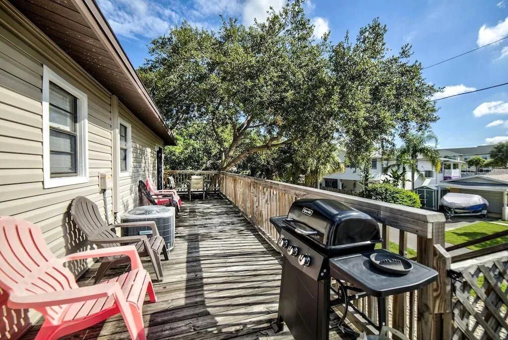 Active With Contract: $775,000 (4 beds, 0 baths, 1650 Square Feet)