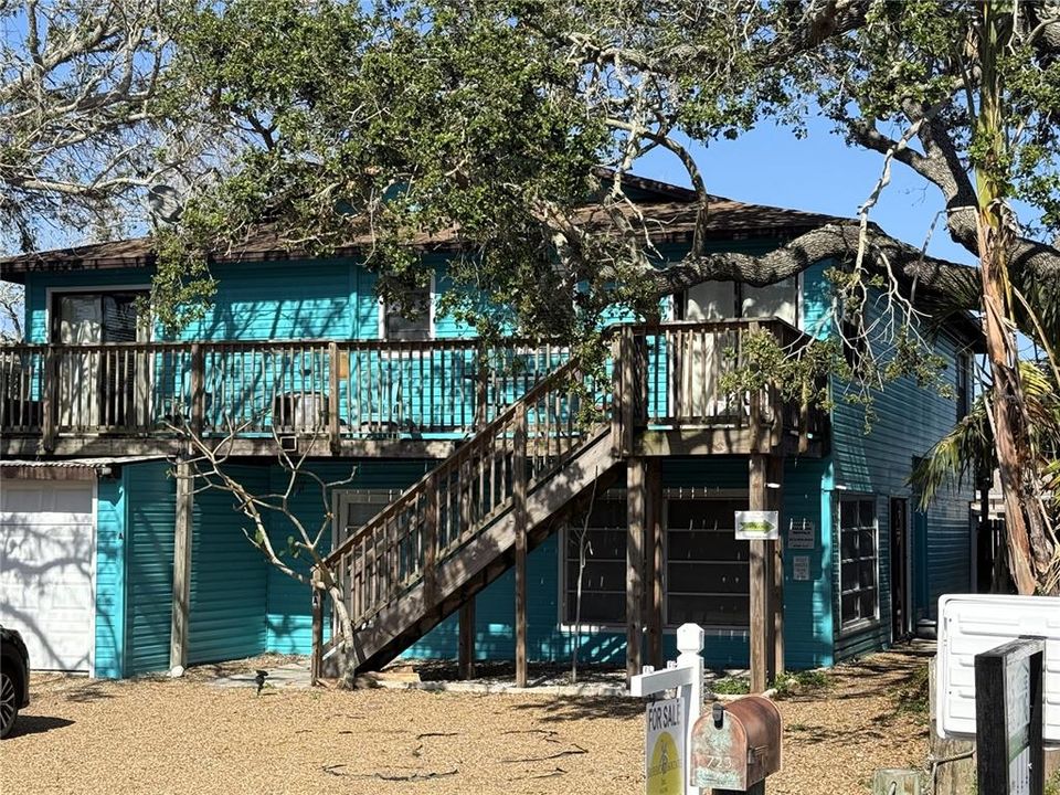 Active With Contract: $775,000 (4 beds, 0 baths, 1650 Square Feet)