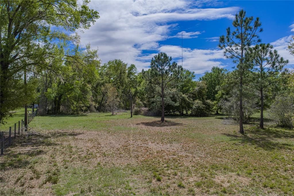 На продажу: $250,000 (2.87 acres)