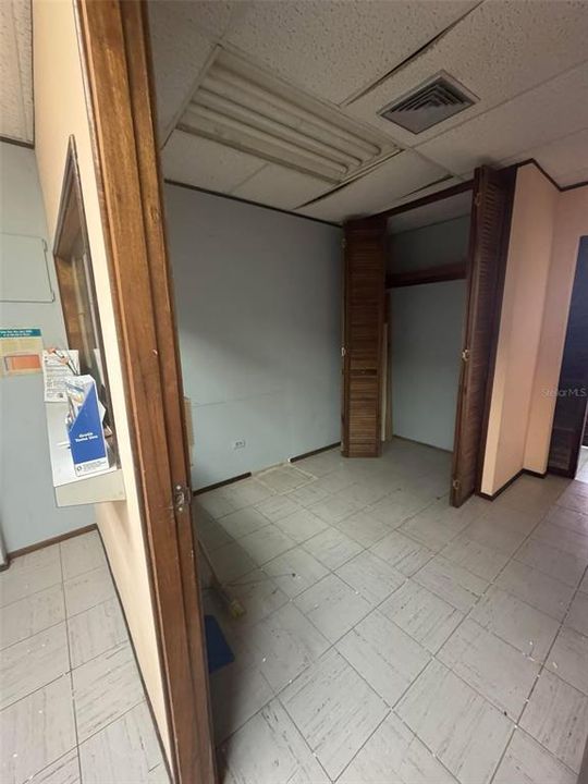 На продажу: $220,000 (1 спален, 1 ванн, 662 Квадратных фут)