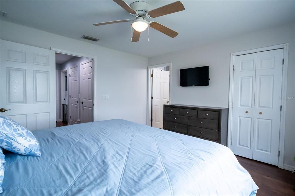 En Venta: $235,000 (2 camas, 2 baños, 1436 Pies cuadrados)