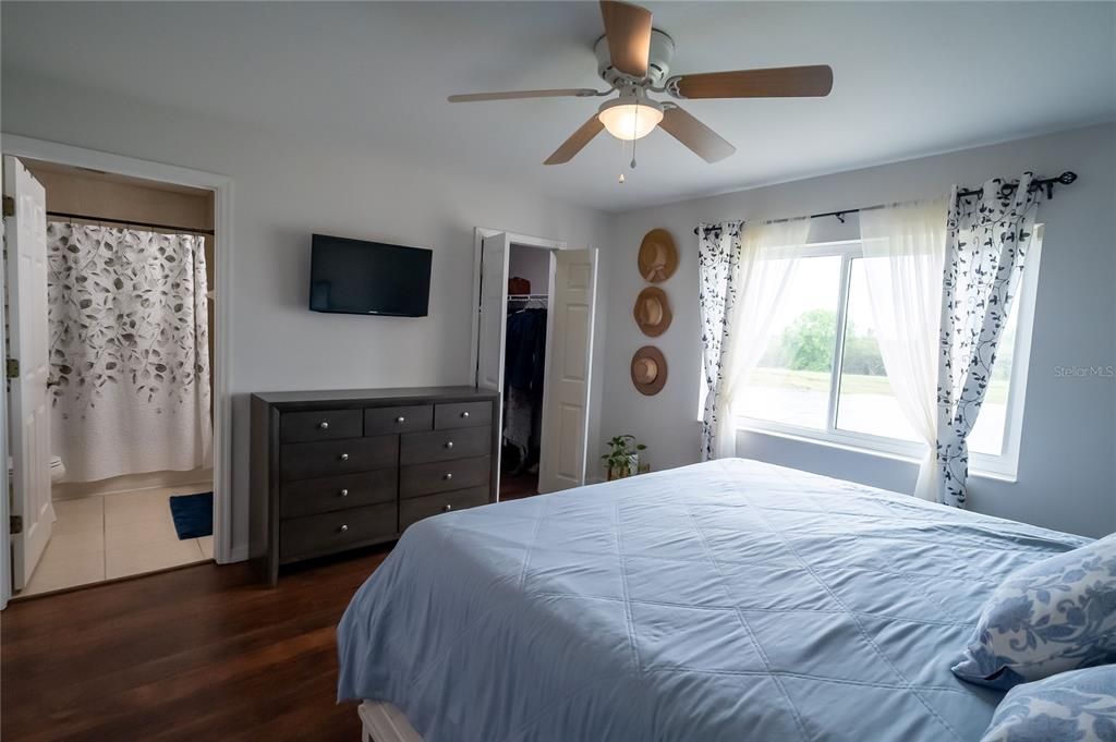 En Venta: $235,000 (2 camas, 2 baños, 1436 Pies cuadrados)