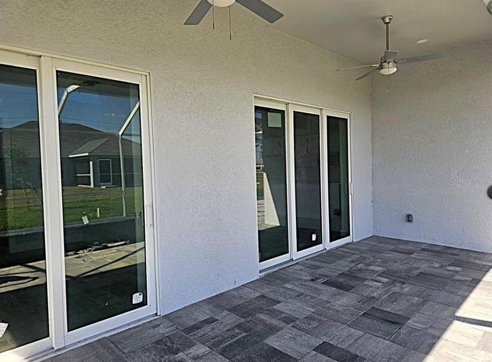 Activo con contrato: $469,000 (3 camas, 2 baños, 1543 Pies cuadrados)