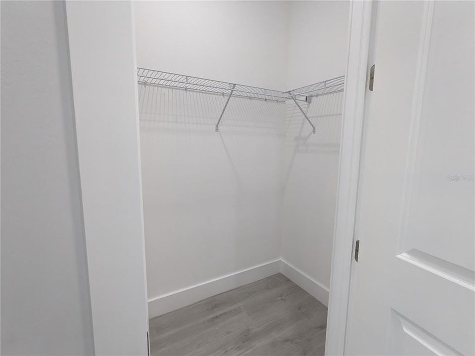 Activo con contrato: $469,000 (3 camas, 2 baños, 1543 Pies cuadrados)