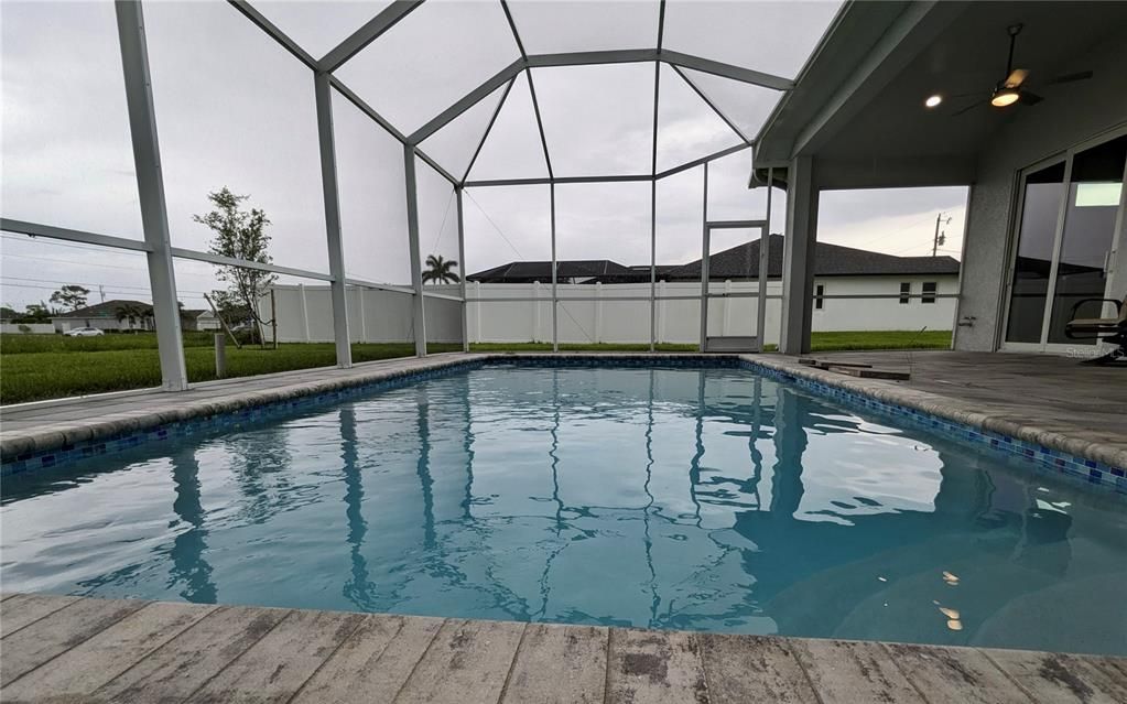 Activo con contrato: $469,000 (3 camas, 2 baños, 1543 Pies cuadrados)