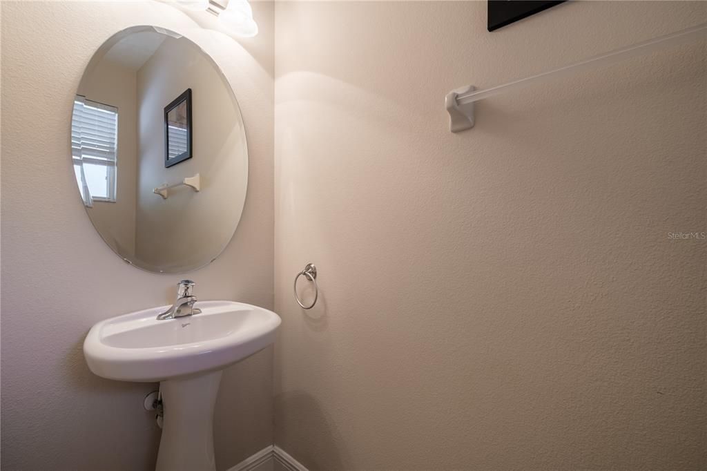 For Sale: $270,000 (3 beds, 2 baths, 1686 Square Feet)